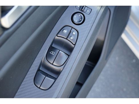 Used 2022 Nissan Altima 2.5 S image 16