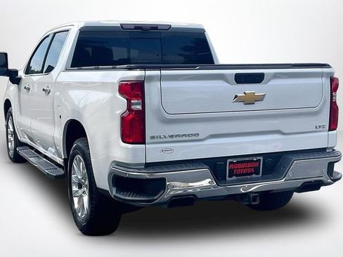 Used 2021 Chevrolet Silverado 1500 LTZ w/ LTZ Premium Package AWD/4WD image 12