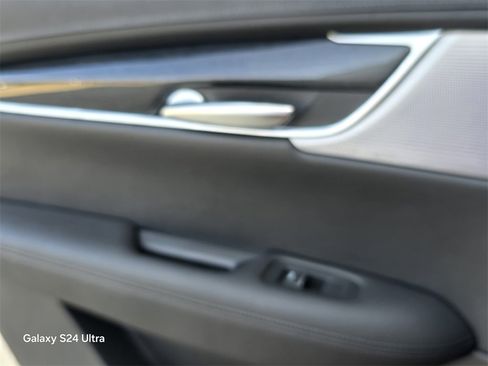 Used 2024 Cadillac XT5 Premium Luxury w/ Technology Package image 18