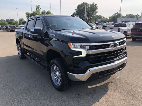 Used 2022 Chevrolet Silverado 1500 LT w/ Protection Package AWD/4WD image 13
