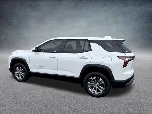 New 2026 Chevrolet Equinox LT image 5