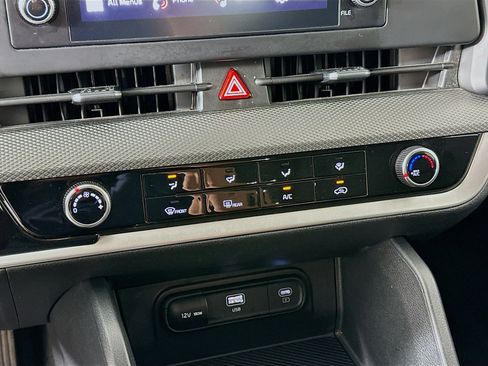 Used 2024 Kia Sportage LX image 22