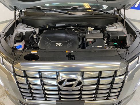 Used 2025 Hyundai Palisade Calligraphy AWD/4WD image 9