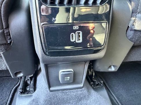 Used 2023 Jeep Compass High Altitude w/ Driver Assist Group I AWD/4WD image 22