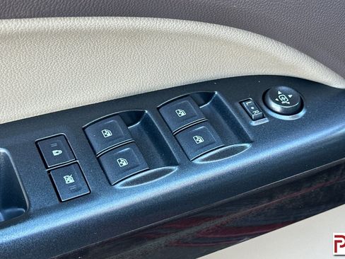 Used 2016 GMC Canyon SLT w/ Driver Alert Package image 13