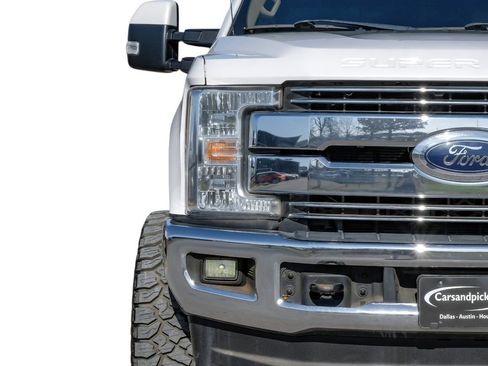 Used 2019 Ford F250 Lariat w/ Lariat Value Package image 49