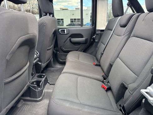 Used 2022 Jeep Wrangler Unlimited Sport image 28