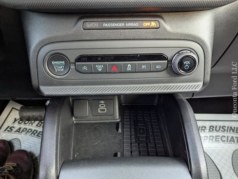 Used 2025 Ford Bronco Sport Outer Banks w/ Outer Banks Tech Package+ image 28