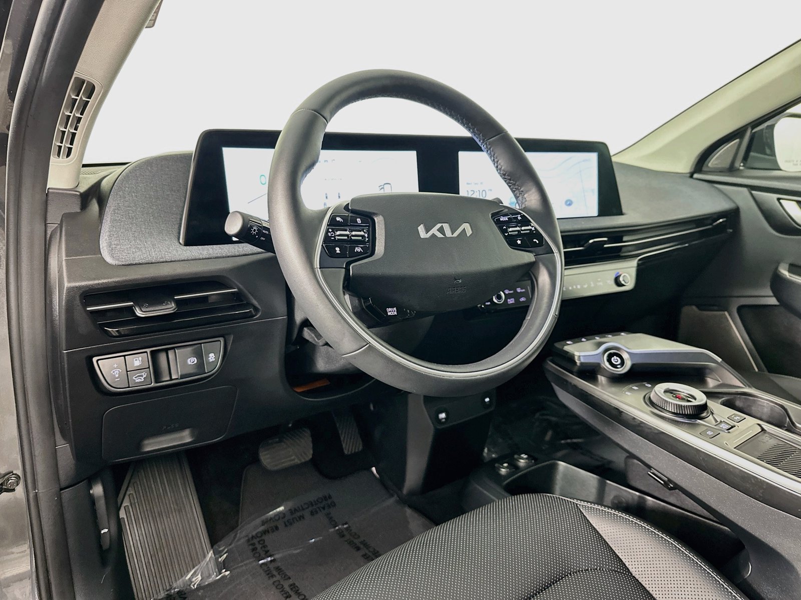 Used 2023 Kia EV6 Wind w/ Wind Technology Package AWD/4WD image 10