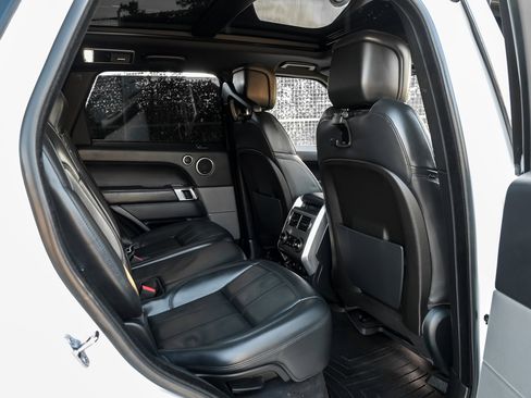 Used 2018 Land Rover Range Rover Sport Supercharged image 42