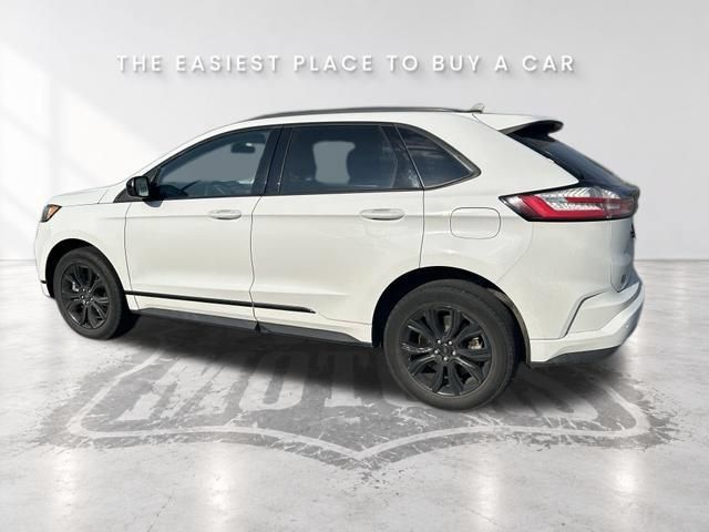 Used 2022 Ford Edge SE w/ Black Appearance Package AWD/4WD image 4