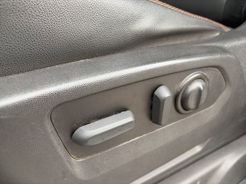 Used 2022 GMC Sierra 2500 AT4 image 10