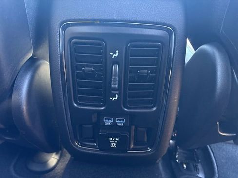 Used 2021 Jeep Grand Cherokee Limited w/ Trailer Tow Group IV AWD/4WD image 28