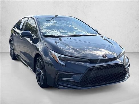 Certified 2026 Toyota Corolla SE FWD image 3