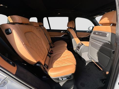 New 2027 BMW X7 xDrive40i image 22