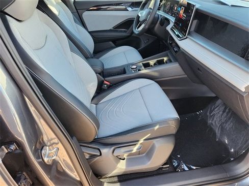 New 2026 Volkswagen Tiguan SE R-Line image 12