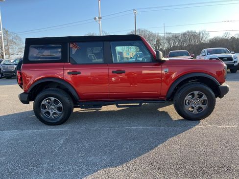 Used 2022 Ford Bronco Big Bend image 4