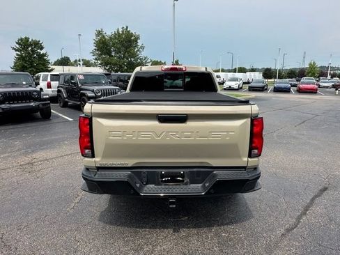 Used 2024 Chevrolet Colorado Z71 w/ Z71 Convenience Package 2 AWD/4WD image 13