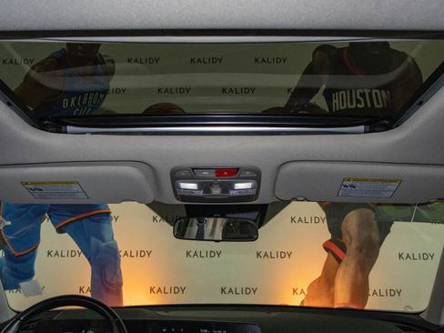 Used 2025 Kia Telluride S image 14