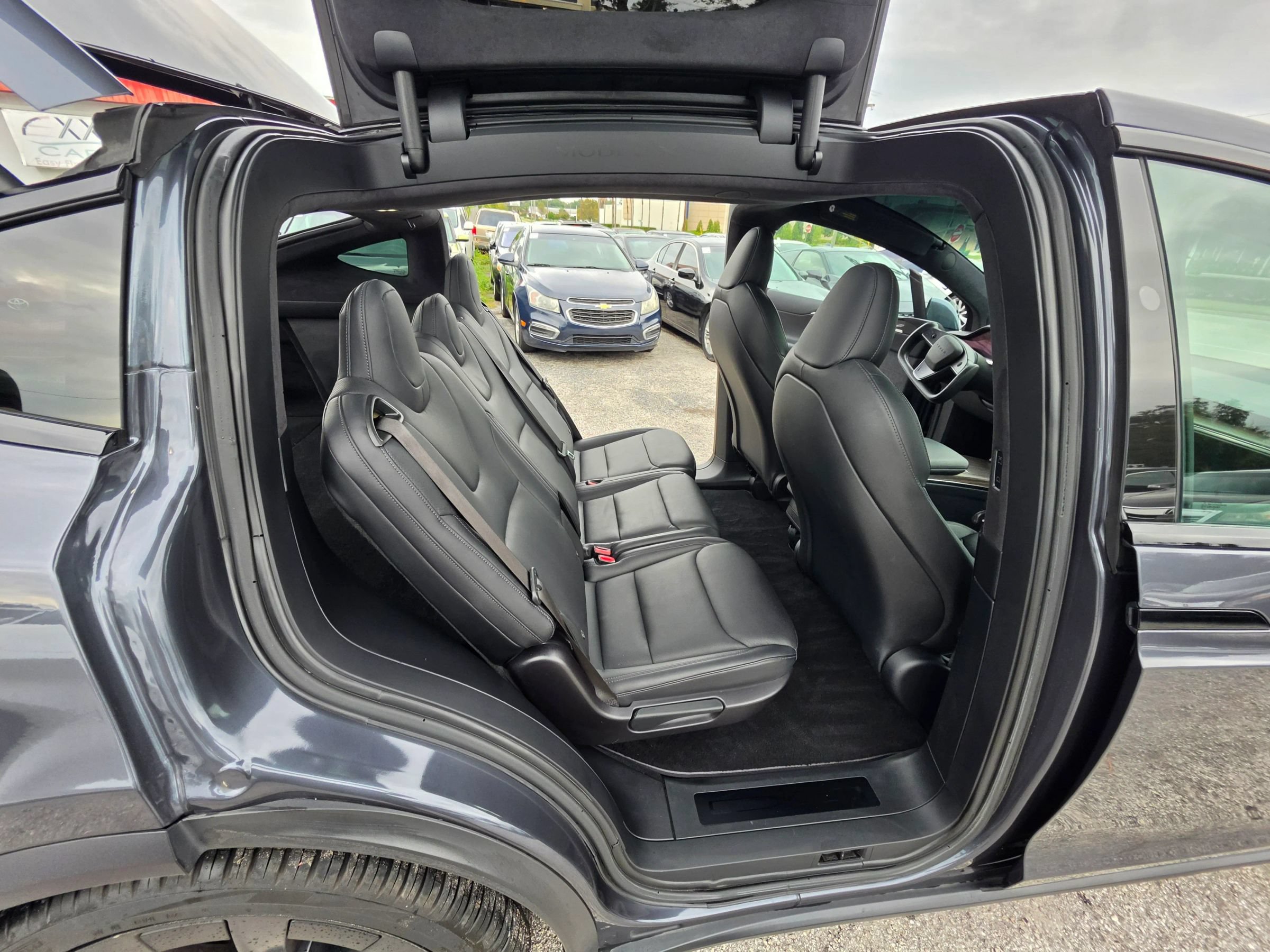 Used 2022 Tesla Model X AWD/4WD image 16