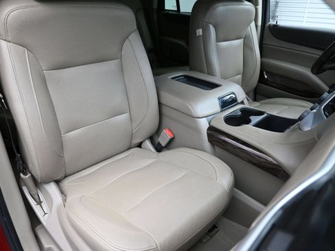 Used 2019 GMC Yukon SLE w/ Convenience Package RWD image 15