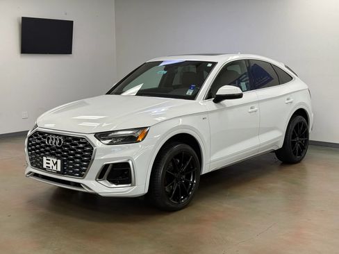 Used 2021 Audi Q5 2.0T Premium Plus w/ Premium Plus Package AWD/4WD image 4