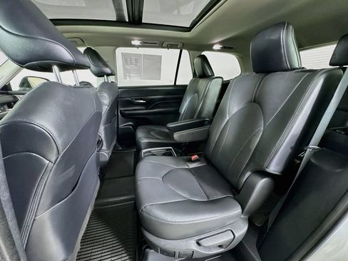 Certified 2024 Toyota Grand Highlander AWD image 23