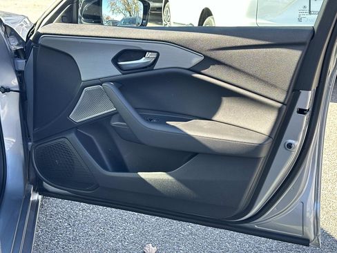 Certified 2025 Acura TLX w/ Technology Package image 13