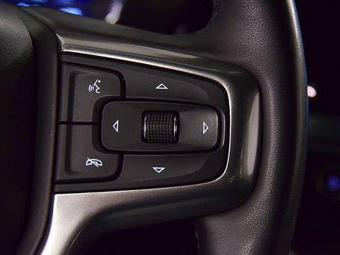 Used 2023 Chevrolet Silverado 1500 LT AWD/4WD image 21