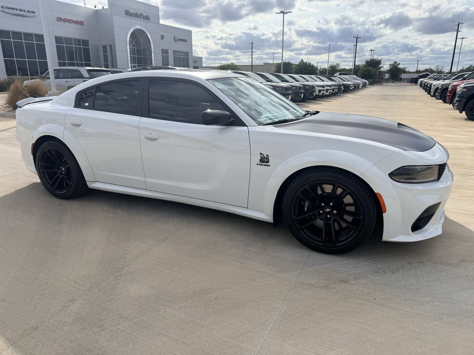 Used 2023 Dodge Charger Scat Pack RWD image 2