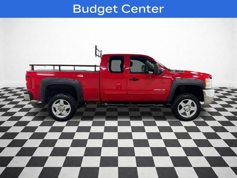 Used 2010 Chevrolet Silverado 2500 LT w/ Interior Plus Package AWD/4WD image 2