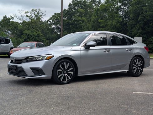 Used 2023 Honda Civic EX image 5
