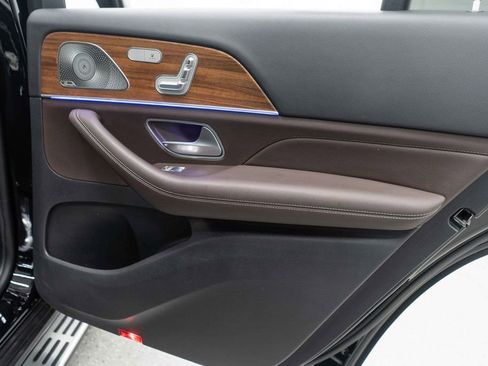 Used 2022 Mercedes-Benz GLS 450 4MATIC image 14