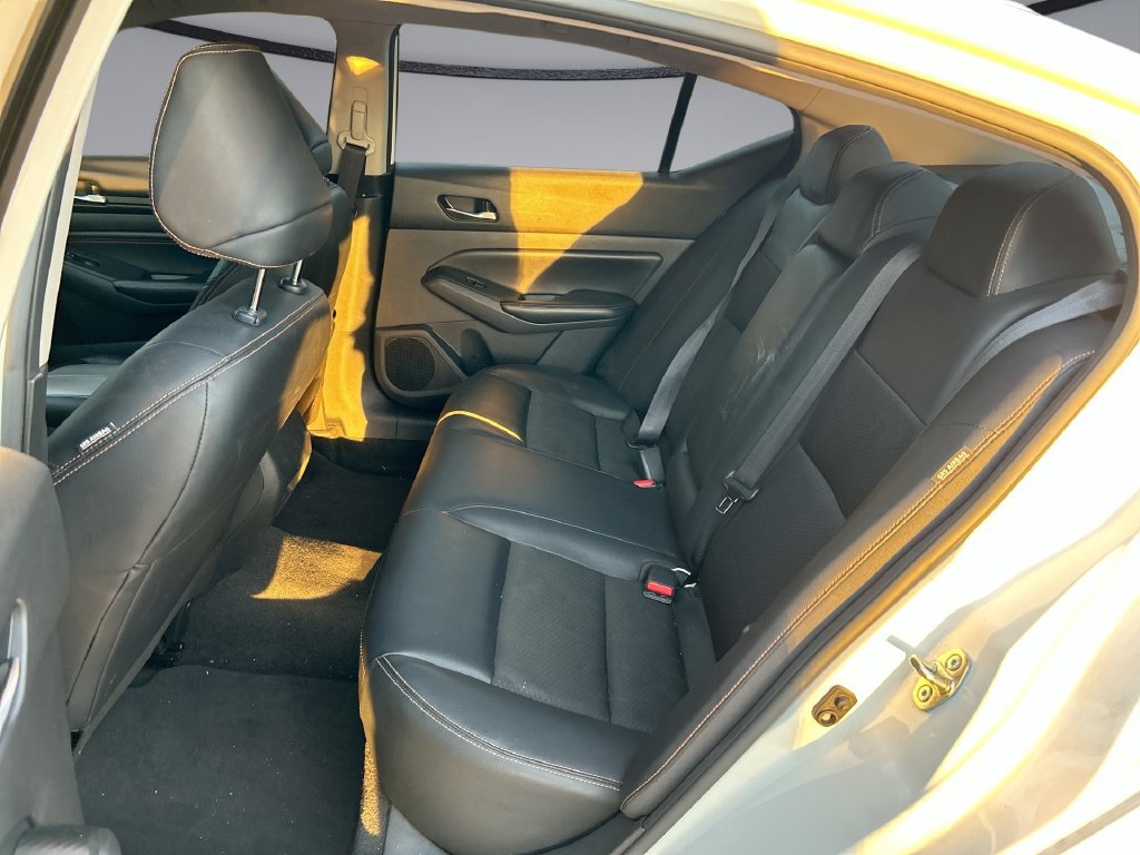 Used 2022 Nissan Altima 2.5 SR FWD image 29