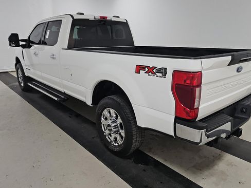 Used 2022 Ford F350 Lariat w/ Lariat Ultimate Package AWD/4WD image 4