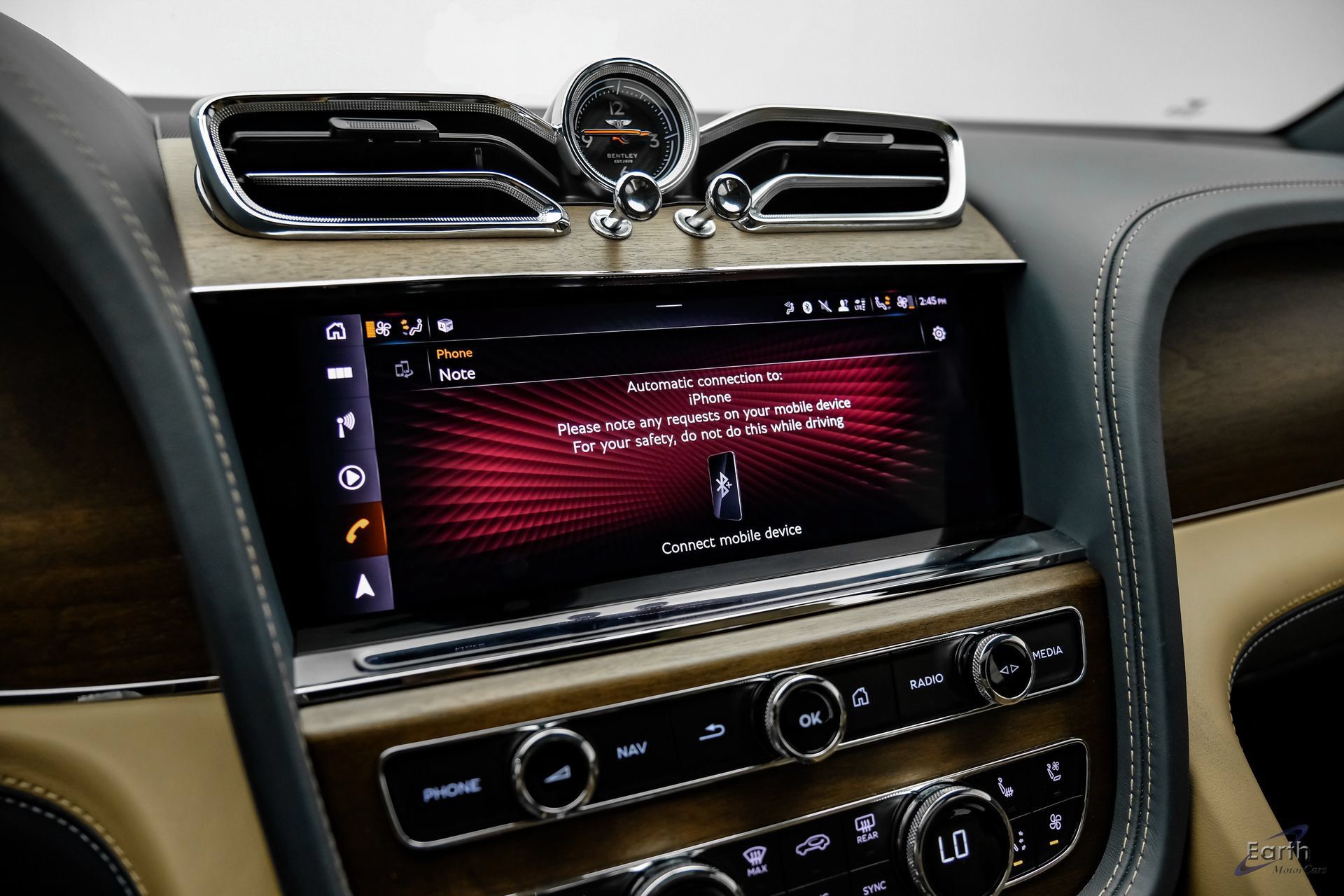 Used 2023 Bentley Bentayga Extended Wheelbase AWD/4WD image 77