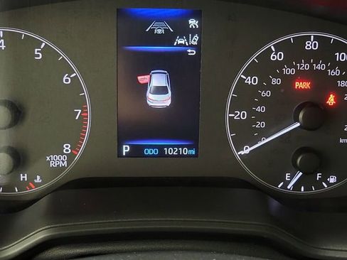 Used 2025 Toyota Corolla LE FWD image 2