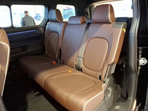 New 2025 Volkswagen ID. Buzz Pro S image 5