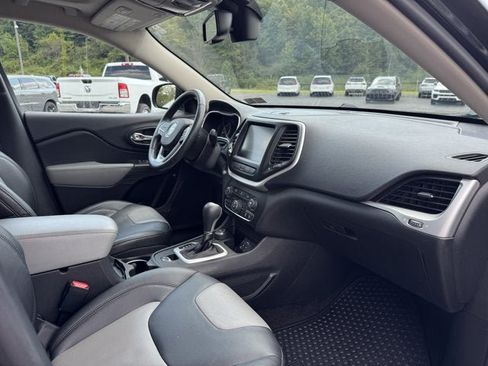 Used 2014 Jeep Cherokee Limited AWD/4WD image 10