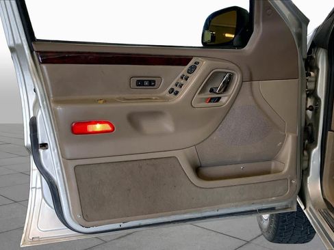 Used 2003 Jeep Grand Cherokee Limited RWD image 21