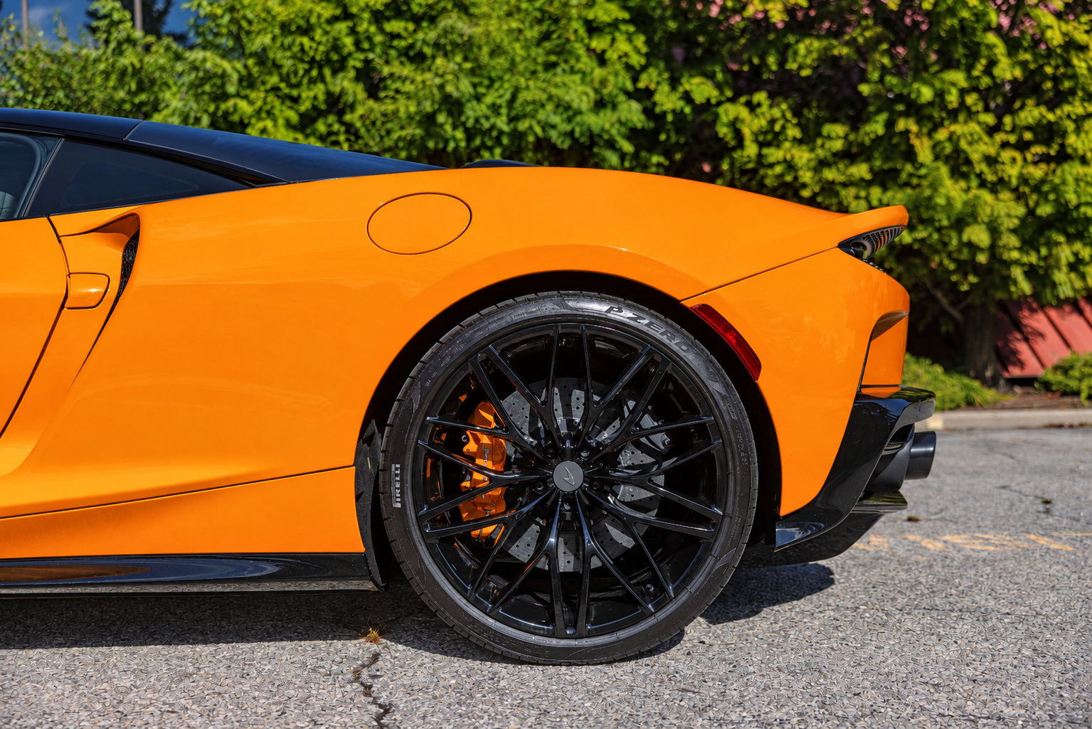 Used 2025 McLaren GTS RWD image 17