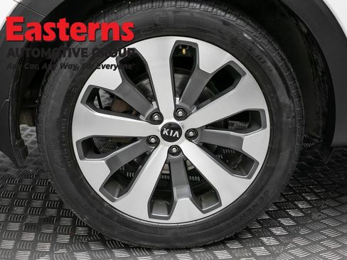 Used 2020 Kia Telluride S w/ S 8 Passenger Seating Package AWD/4WD image 30