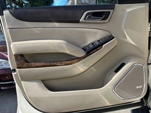 Used 2015 GMC Yukon Denali w/ Touring Package image 29