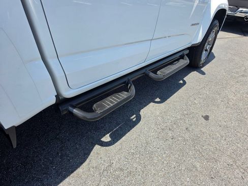 Used 2019 Chevrolet Colorado Z71 RWD image 11