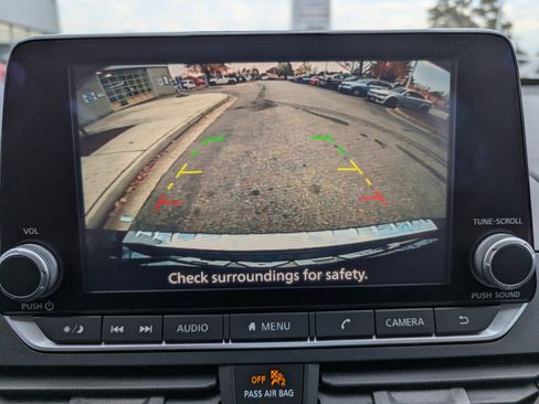 Used 2023 Nissan Altima 2.5 SV image 22