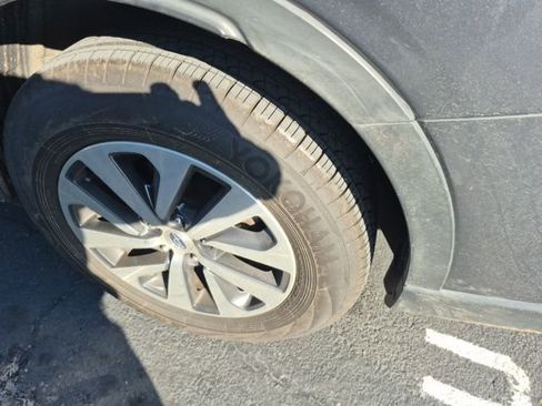 Used 2020 Subaru Outback Premium image 8