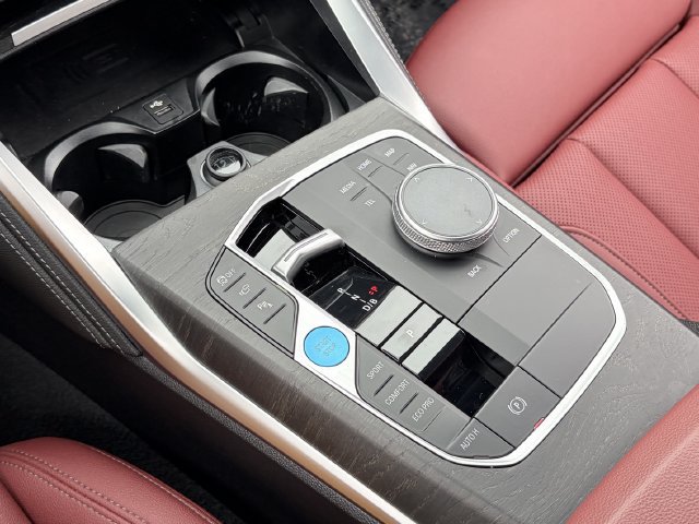 Certified 2024 BMW i4 eDrive35 w/ M Sport Package RWD image 31