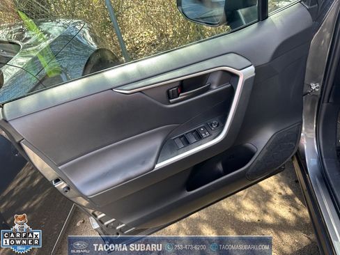 Used 2025 Toyota RAV4 LE AWD/4WD image 11