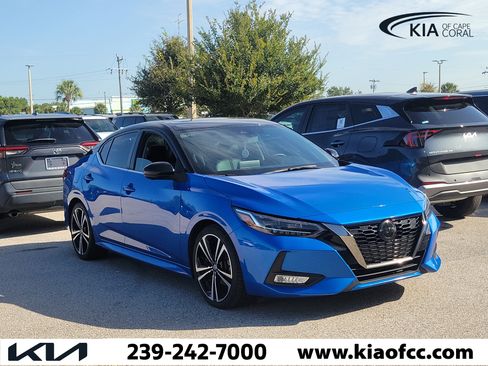Used 2023 Nissan Sentra SR w/ SR Premium Package FWD image 1