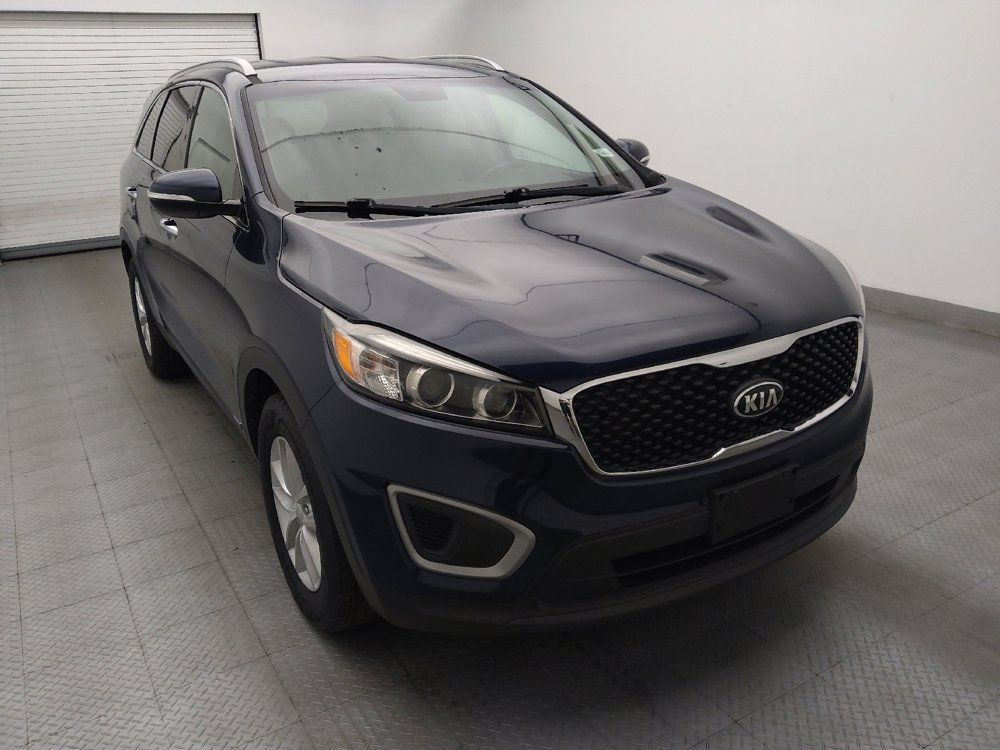 Used 2017 Kia Sorento AWD w/ LX Convenience Package image 14